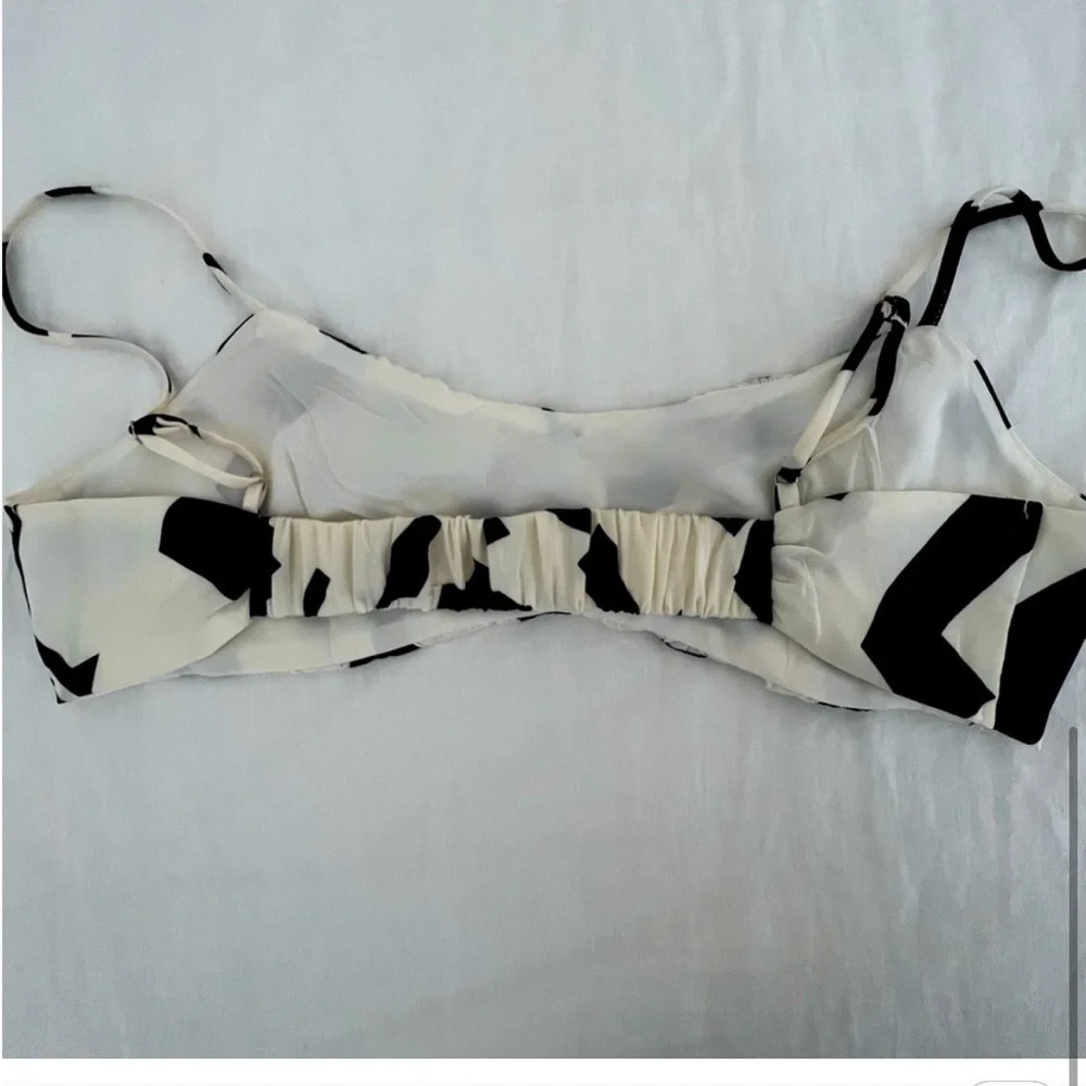 3 Piece skirt set - Picture 4 of 6